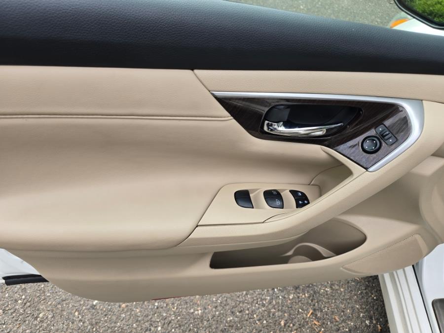 2013 Nissan Altima 4dr Sdn I4 2.5 S, available for sale in Springfield, Massachusetts | Fast Lane Auto Sales & Service, Inc. . Springfield, Massachusetts 2013 Nissan Altima 4dr Sdn I4 2.5 S, available for sale in Springfield, Massachusetts | Fast Lane Auto Sales & Service, Inc. . Springfield, Massachusetts