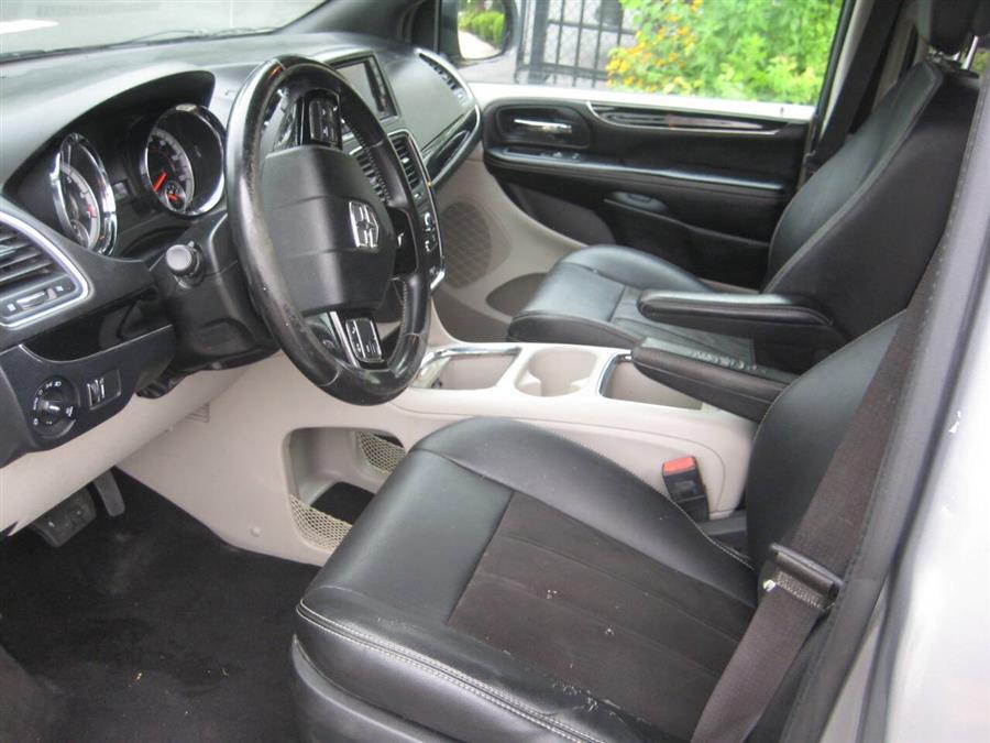 2019 Dodge Grand Caravan SXT 4dr Mini Van, available for sale in Massapequa, New York | Rite Choice Auto Inc.. Massapequa, New York 2019 Dodge Grand Caravan SXT 4dr Mini Van, available for sale in Massapequa, New York | Rite Choice Auto Inc.. Massapequa, New York