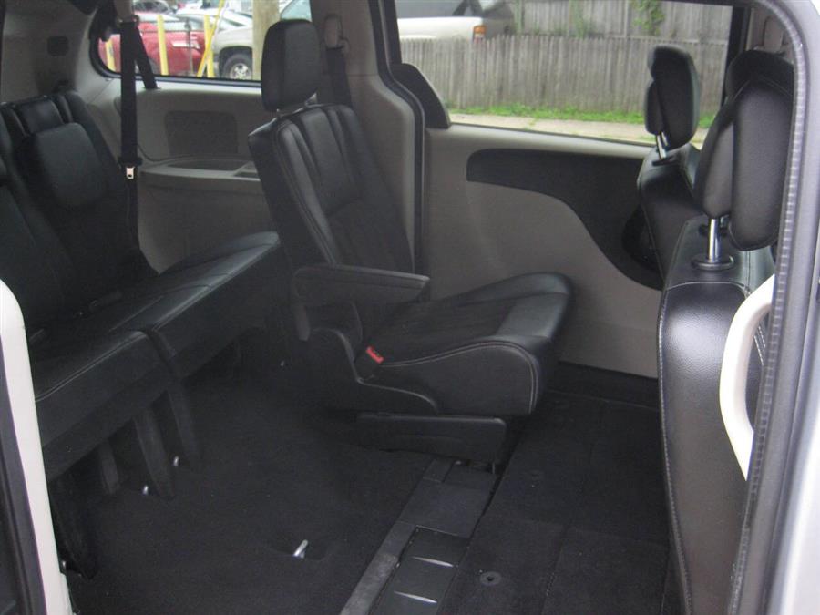2019 Dodge Grand Caravan SXT 4dr Mini Van, available for sale in Massapequa, New York | Rite Choice Auto Inc.. Massapequa, New York 2019 Dodge Grand Caravan SXT 4dr Mini Van, available for sale in Massapequa, New York | Rite Choice Auto Inc.. Massapequa, New York