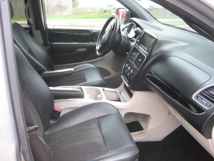 2019 Dodge Grand Caravan SXT 4dr Mini Van, available for sale in Massapequa, New York | Rite Choice Auto Inc.. Massapequa, New York 2019 Dodge Grand Caravan SXT 4dr Mini Van, available for sale in Massapequa, New York | Rite Choice Auto Inc.. Massapequa, New York