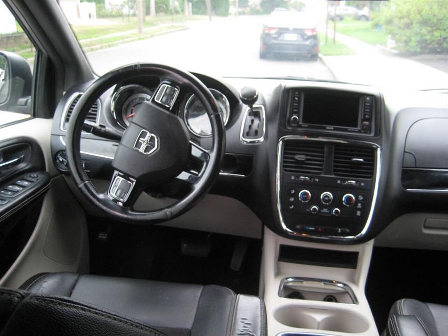 2019 Dodge Grand Caravan SXT 4dr Mini Van, available for sale in Massapequa, New York | Rite Choice Auto Inc.. Massapequa, New York 2019 Dodge Grand Caravan SXT 4dr Mini Van, available for sale in Massapequa, New York | Rite Choice Auto Inc.. Massapequa, New York
