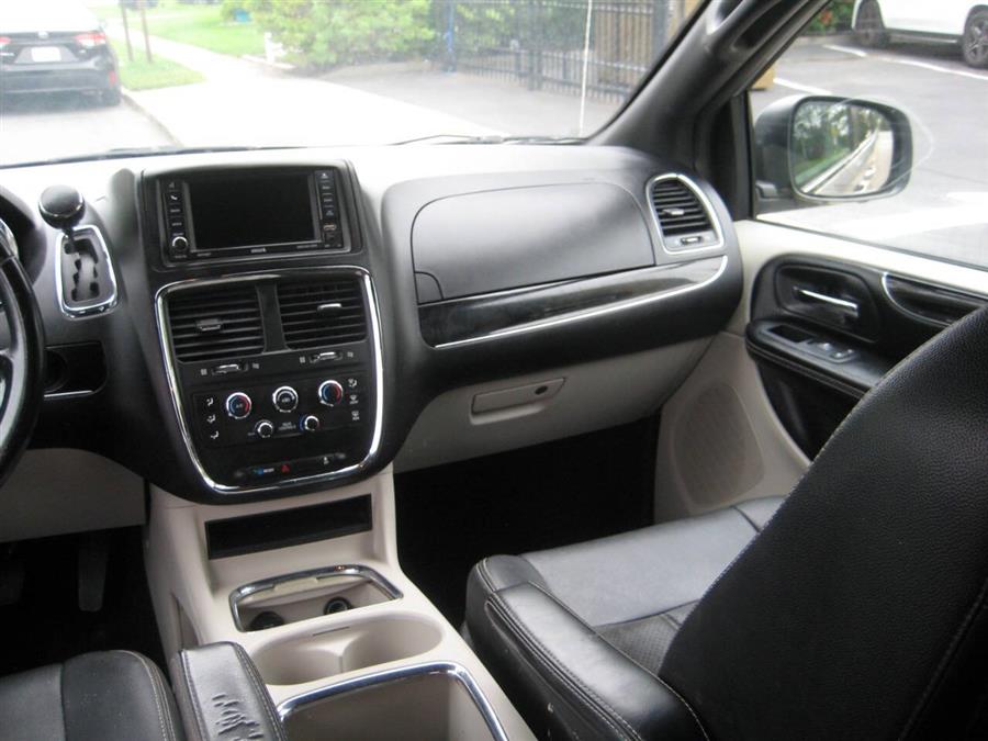 2019 Dodge Grand Caravan SXT 4dr Mini Van, available for sale in Massapequa, New York | Rite Choice Auto Inc.. Massapequa, New York 2019 Dodge Grand Caravan SXT 4dr Mini Van, available for sale in Massapequa, New York | Rite Choice Auto Inc.. Massapequa, New York