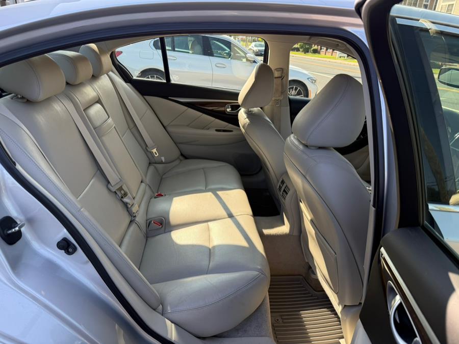 2015 INFINITI Q50 4dr Sdn Premium AWD, available for sale in Manchester, Connecticut | Carsonmain LLC. Manchester, Connecticut 2015 INFINITI Q50 4dr Sdn Premium AWD, available for sale in Manchester, Connecticut | Carsonmain LLC. Manchester, Connecticut