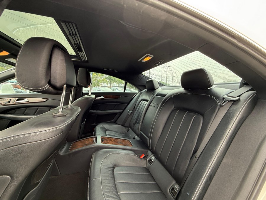 2014 Mercedes-Benz CLS-Class 4dr Sdn CLS550 4MATIC, available for sale in Hicksville, New York | REGAL AUTOHAUS Auto Service and Sales. Hicksville, New York 2014 Mercedes-Benz CLS-Class 4dr Sdn CLS550 4MATIC, available for sale in Hicksville, New York | REGAL AUTOHAUS Auto Service and Sales. Hicksville, New York