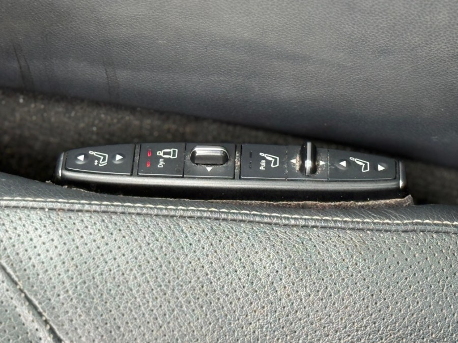 2014 Mercedes-Benz CLS-Class 4dr Sdn CLS550 4MATIC, available for sale in Hicksville, New York | REGAL AUTOHAUS Auto Service and Sales. Hicksville, New York 2014 Mercedes-Benz CLS-Class 4dr Sdn CLS550 4MATIC, available for sale in Hicksville, New York | REGAL AUTOHAUS Auto Service and Sales. Hicksville, New York