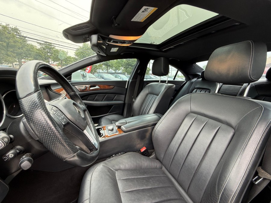 2014 Mercedes-Benz CLS-Class 4dr Sdn CLS550 4MATIC, available for sale in Hicksville, New York | REGAL AUTOHAUS Auto Service and Sales. Hicksville, New York 2014 Mercedes-Benz CLS-Class 4dr Sdn CLS550 4MATIC, available for sale in Hicksville, New York | REGAL AUTOHAUS Auto Service and Sales. Hicksville, New York