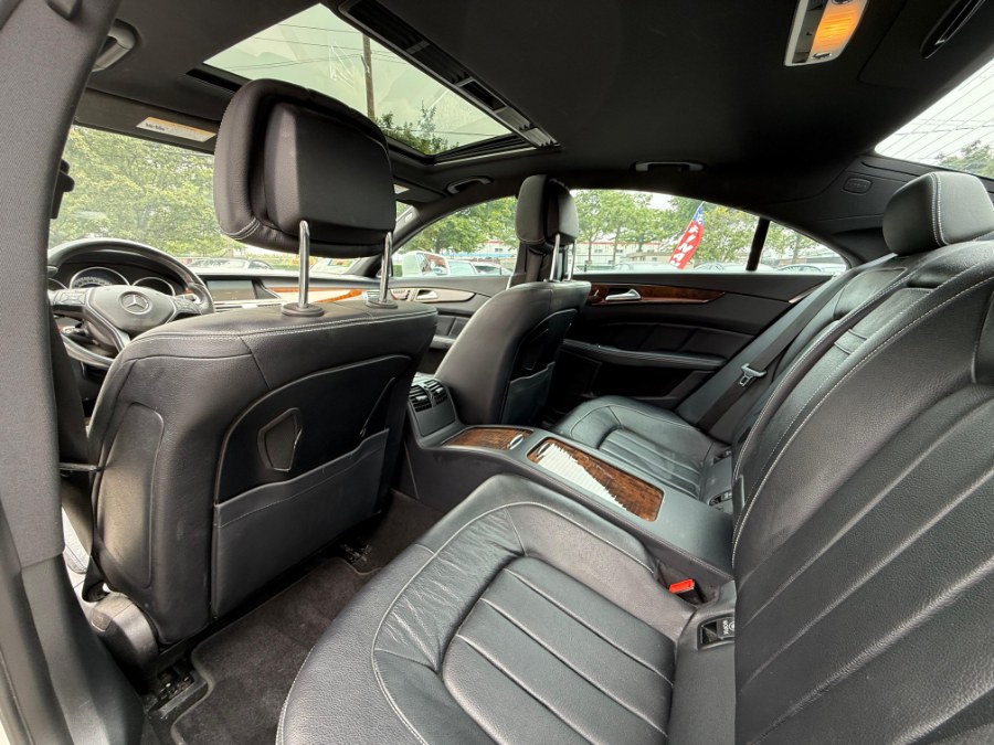 2014 Mercedes-Benz CLS-Class 4dr Sdn CLS550 4MATIC, available for sale in Hicksville, New York | REGAL AUTOHAUS Auto Service and Sales. Hicksville, New York 2014 Mercedes-Benz CLS-Class 4dr Sdn CLS550 4MATIC, available for sale in Hicksville, New York | REGAL AUTOHAUS Auto Service and Sales. Hicksville, New York