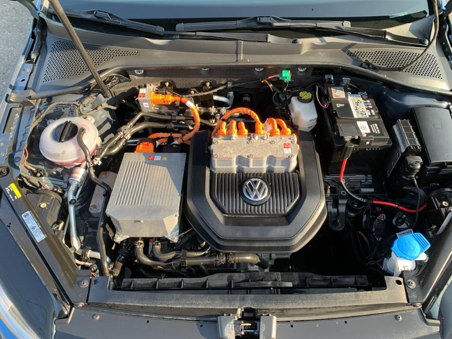 2015 Volkswagen e-Golf 4dr HB Limited Edition, available for sale in Springfield, Massachusetts | Absolute Motors Inc. Springfield, Massachusetts 2015 Volkswagen e-Golf 4dr HB Limited Edition, available for sale in Springfield, Massachusetts | Absolute Motors Inc. Springfield, Massachusetts
