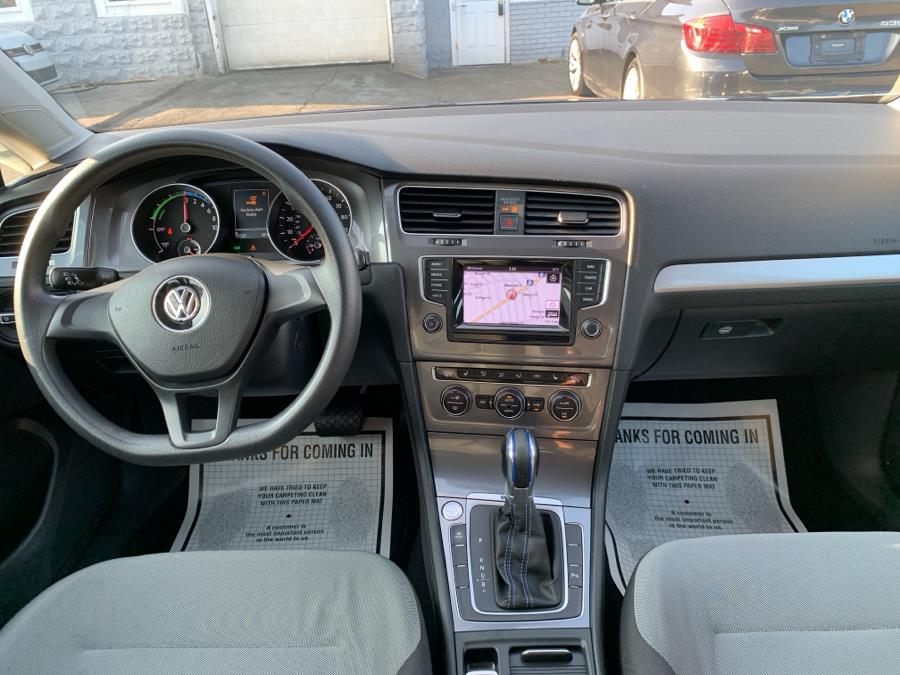 2015 Volkswagen e-Golf 4dr HB Limited Edition, available for sale in Springfield, Massachusetts | Absolute Motors Inc. Springfield, Massachusetts 2015 Volkswagen e-Golf 4dr HB Limited Edition, available for sale in Springfield, Massachusetts | Absolute Motors Inc. Springfield, Massachusetts