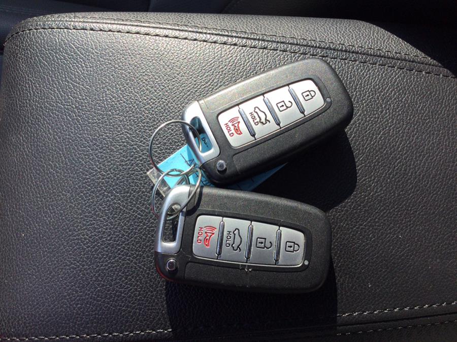 2013 Hyundai Sonata 4dr Sdn 2.4L Auto Limited PZEV, available for sale in Plantsville, Connecticut | L&S Automotive LLC. Plantsville, Connecticut 2013 Hyundai Sonata 4dr Sdn 2.4L Auto Limited PZEV, available for sale in Plantsville, Connecticut | L&S Automotive LLC. Plantsville, Connecticut