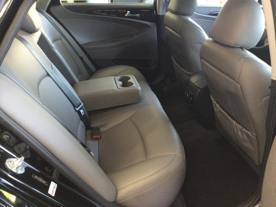2013 Hyundai Sonata 4dr Sdn 2.4L Auto Limited PZEV, available for sale in Plantsville, Connecticut | L&S Automotive LLC. Plantsville, Connecticut 2013 Hyundai Sonata 4dr Sdn 2.4L Auto Limited PZEV, available for sale in Plantsville, Connecticut | L&S Automotive LLC. Plantsville, Connecticut