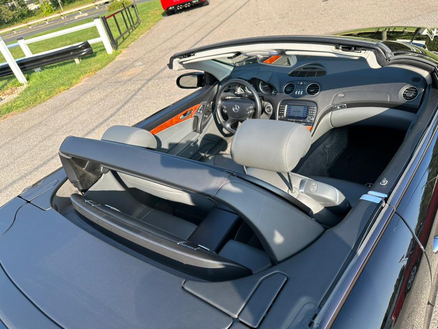 2005 Mercedes-Benz SL-Class 2dr Roadster 5.0L, available for sale in South Windsor, Connecticut | Mike And Tony Auto Sales, Inc. South Windsor, Connecticut 2005 Mercedes-Benz SL-Class 2dr Roadster 5.0L, available for sale in South Windsor, Connecticut | Mike And Tony Auto Sales, Inc. South Windsor, Connecticut
