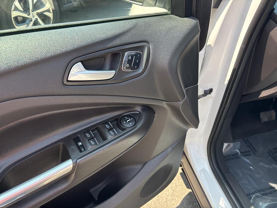 2016 Ford Escape 4WD 4dr Titanium, available for sale in Old Saybrook, Connecticut | Saybrook Auto Barn. Old Saybrook, Connecticut 2016 Ford Escape 4WD 4dr Titanium, available for sale in Old Saybrook, Connecticut | Saybrook Auto Barn. Old Saybrook, Connecticut