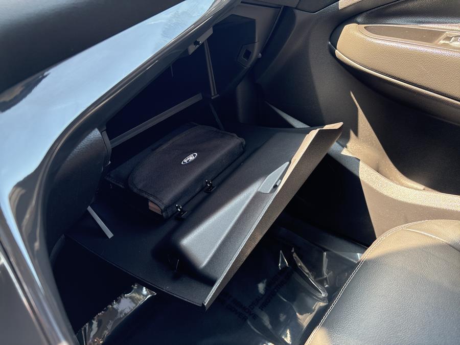 2016 Ford Escape 4WD 4dr Titanium, available for sale in Old Saybrook, Connecticut | Saybrook Auto Barn. Old Saybrook, Connecticut 2016 Ford Escape 4WD 4dr Titanium, available for sale in Old Saybrook, Connecticut | Saybrook Auto Barn. Old Saybrook, Connecticut