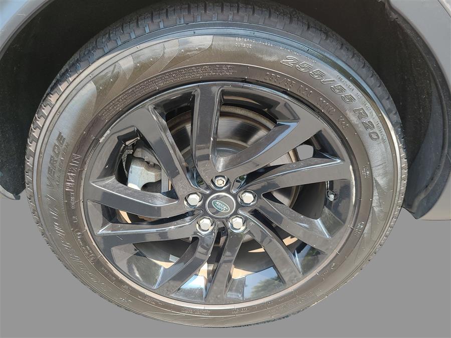 2019 Land Rover Discovery HSE photo 22