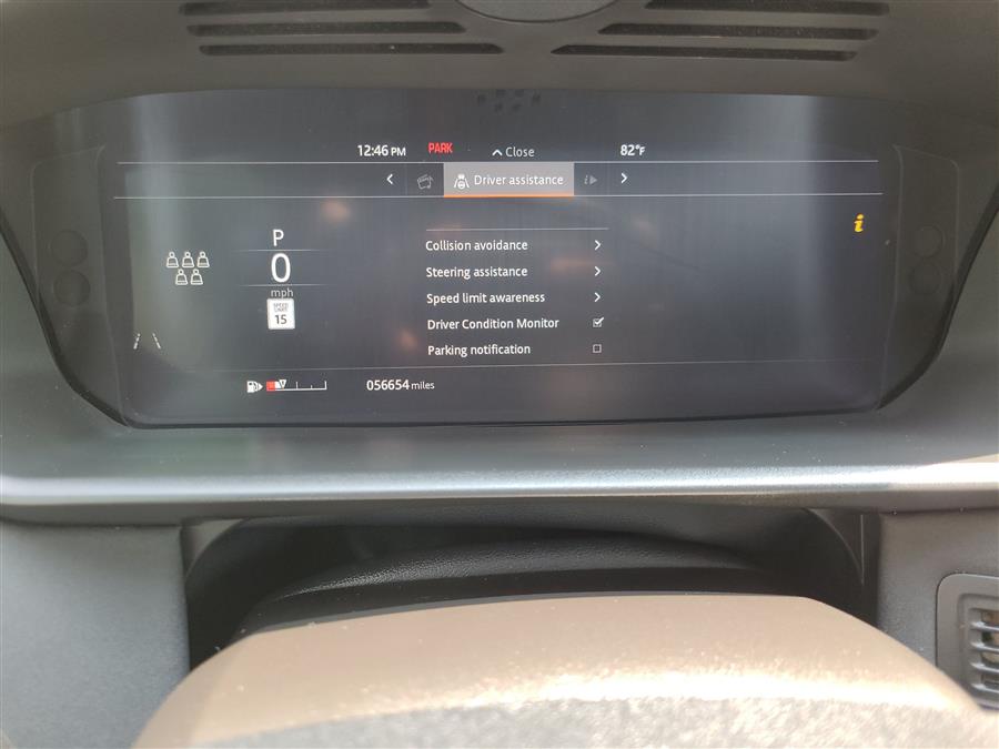 2019 Land Rover Discovery HSE photo 25