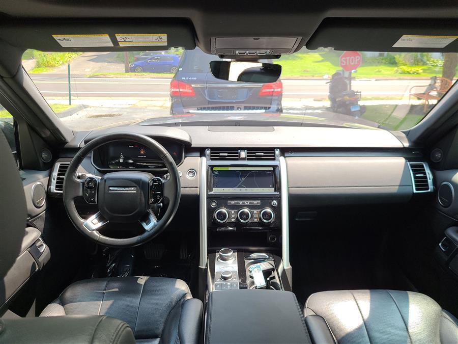 2019 Land Rover Discovery HSE photo 31