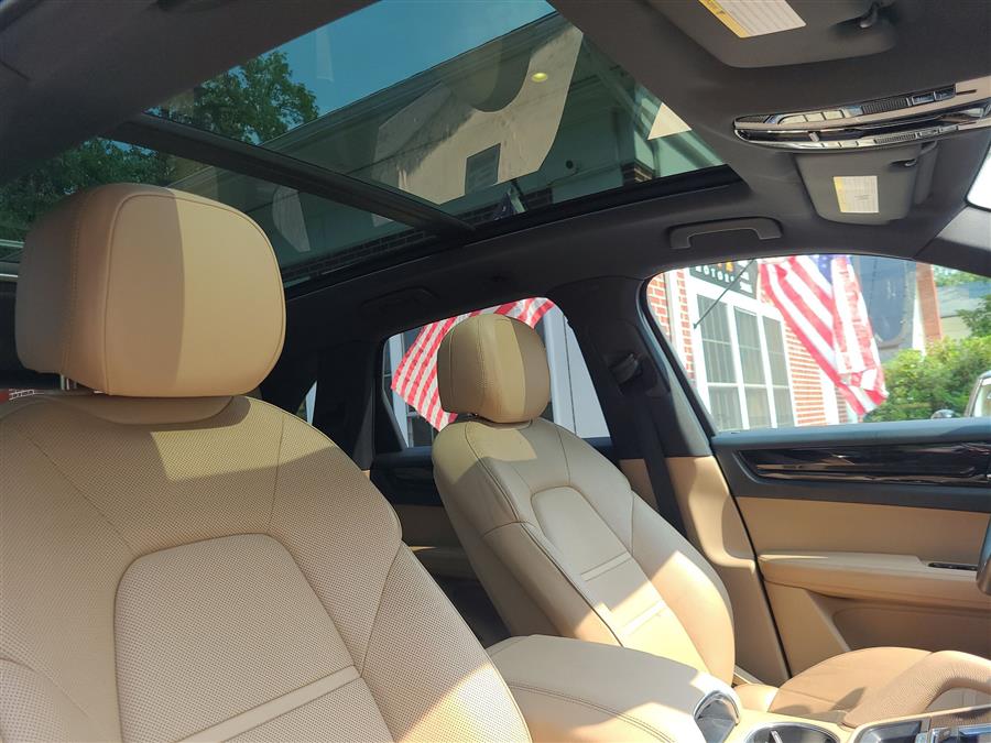 2019 Porsche Cayenne AWD, available for sale in Canton, Connecticut | Lava Motors. Canton, Connecticut 2019 Porsche Cayenne AWD, available for sale in Canton, Connecticut | Lava Motors. Canton, Connecticut