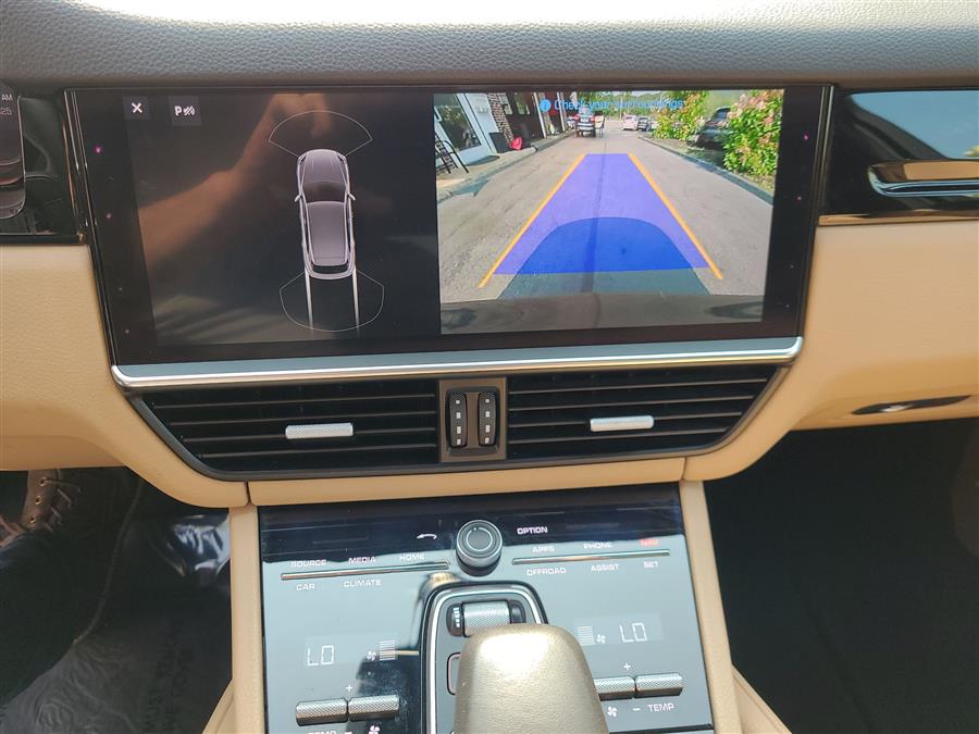 2019 Porsche Cayenne AWD, available for sale in Canton, Connecticut | Lava Motors. Canton, Connecticut 2019 Porsche Cayenne AWD, available for sale in Canton, Connecticut | Lava Motors. Canton, Connecticut