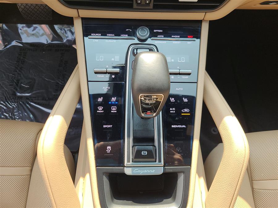2019 Porsche Cayenne AWD, available for sale in Canton, Connecticut | Lava Motors. Canton, Connecticut 2019 Porsche Cayenne AWD, available for sale in Canton, Connecticut | Lava Motors. Canton, Connecticut