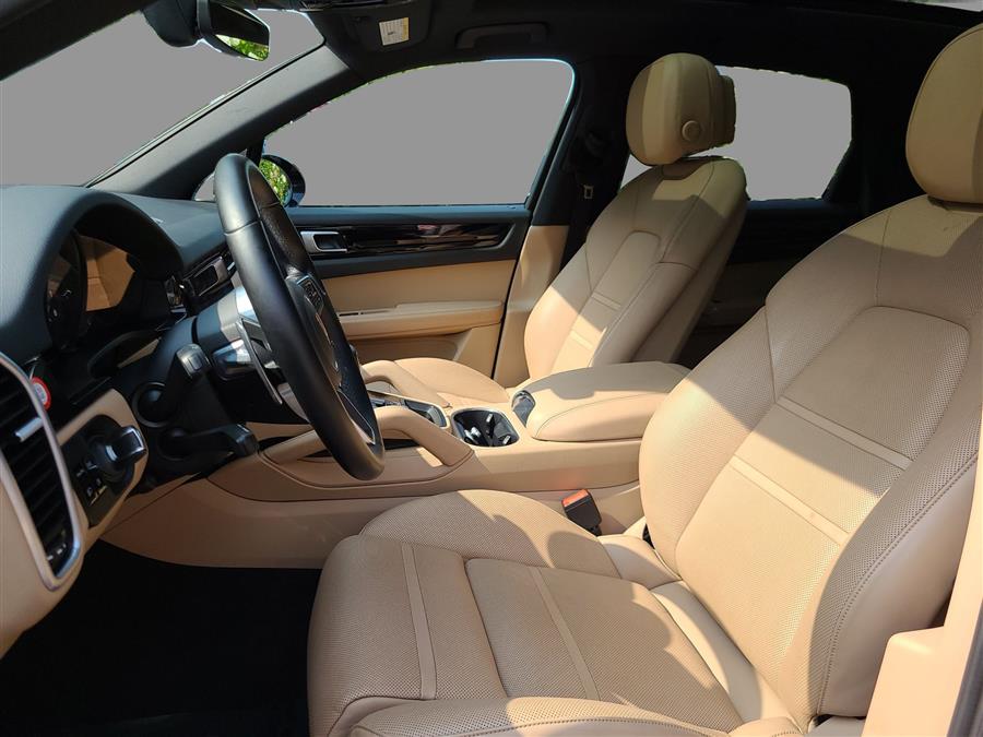 2019 Porsche Cayenne AWD, available for sale in Canton, Connecticut | Lava Motors. Canton, Connecticut 2019 Porsche Cayenne AWD, available for sale in Canton, Connecticut | Lava Motors. Canton, Connecticut