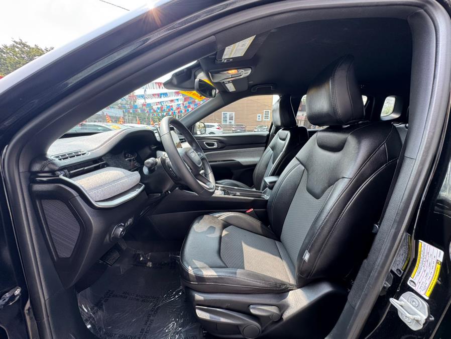 2024 Jeep Compass Latitude 4x4, available for sale in Newark , New Jersey | Champion Used Auto Sales 2. Newark , New Jersey 2024 Jeep Compass Latitude 4x4, available for sale in Newark , New Jersey | Champion Used Auto Sales 2. Newark , New Jersey
