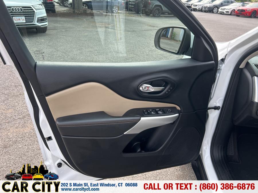 2018 Jeep Cherokee Limited FWD, available for sale in East Windsor, Connecticut | Car City LLC. East Windsor, Connecticut 2018 Jeep Cherokee Limited FWD, available for sale in East Windsor, Connecticut | Car City LLC. East Windsor, Connecticut