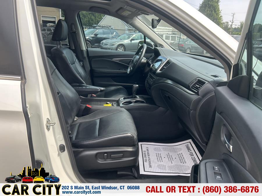 2017 Honda Pilot EX-L AWD, available for sale in East Windsor, Connecticut | Car City LLC. East Windsor, Connecticut 2017 Honda Pilot EX-L AWD, available for sale in East Windsor, Connecticut | Car City LLC. East Windsor, Connecticut