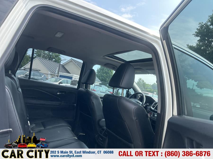 2017 Honda Pilot EX-L AWD, available for sale in East Windsor, Connecticut | Car City LLC. East Windsor, Connecticut 2017 Honda Pilot EX-L AWD, available for sale in East Windsor, Connecticut | Car City LLC. East Windsor, Connecticut