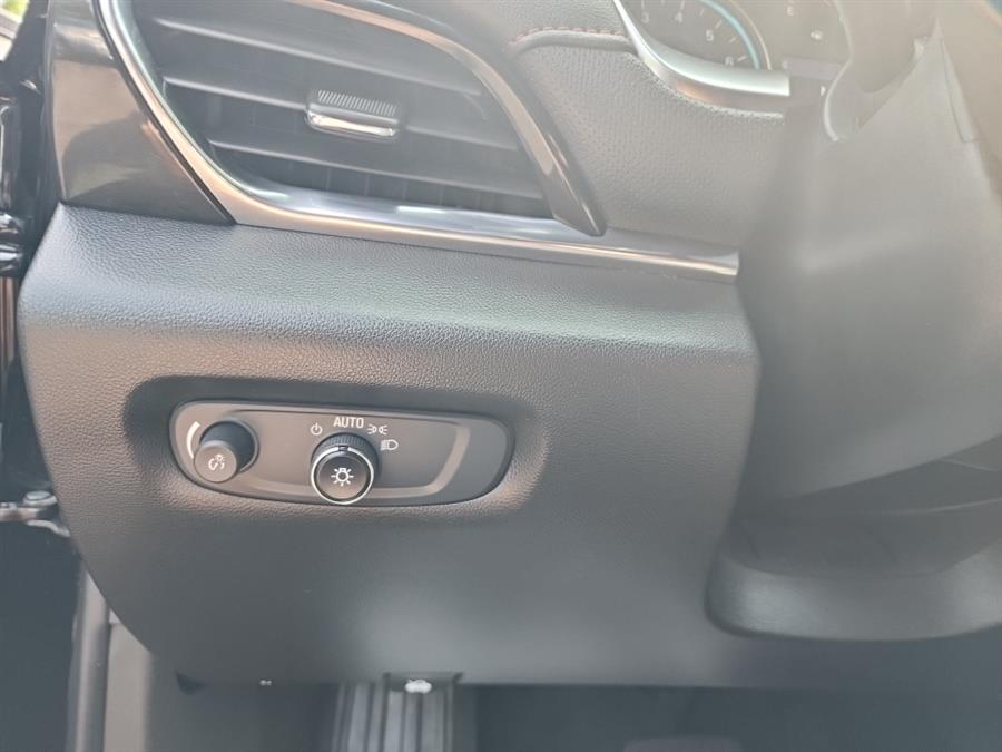 2022 Chevrolet Traverse AWD 4dr RS, available for sale in Islip, New York | L.I. Auto Gallery. Islip, New York 2022 Chevrolet Traverse AWD 4dr RS, available for sale in Islip, New York | L.I. Auto Gallery. Islip, New York