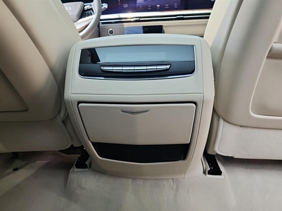 2025 Cadillac Escalade 4WD 4dr Sport Platinum, available for sale in Islip, New York | L.I. Auto Gallery. Islip, New York 2025 Cadillac Escalade 4WD 4dr Sport Platinum, available for sale in Islip, New York | L.I. Auto Gallery. Islip, New York