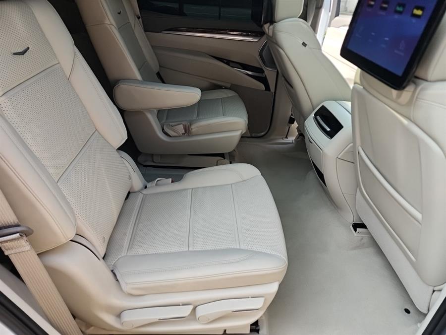 2025 Cadillac Escalade 4WD 4dr Sport Platinum, available for sale in Islip, New York | L.I. Auto Gallery. Islip, New York 2025 Cadillac Escalade 4WD 4dr Sport Platinum, available for sale in Islip, New York | L.I. Auto Gallery. Islip, New York