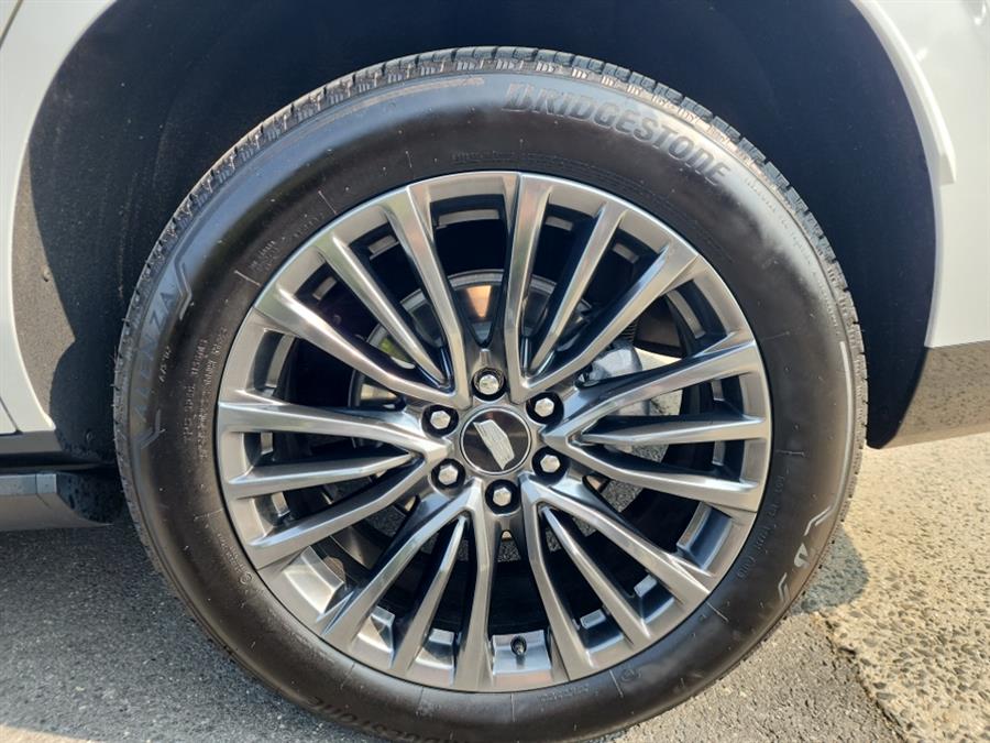 2025 Cadillac Escalade 4WD 4dr Sport Platinum, available for sale in Islip, New York | L.I. Auto Gallery. Islip, New York 2025 Cadillac Escalade 4WD 4dr Sport Platinum, available for sale in Islip, New York | L.I. Auto Gallery. Islip, New York