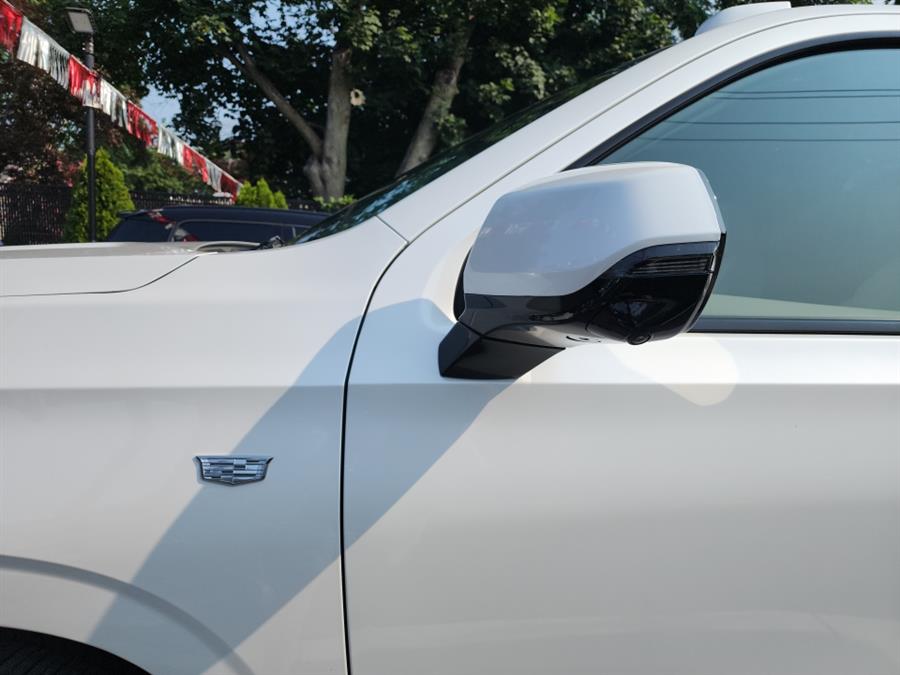 2025 Cadillac Escalade 4WD 4dr Sport Platinum, available for sale in Islip, New York | L.I. Auto Gallery. Islip, New York 2025 Cadillac Escalade 4WD 4dr Sport Platinum, available for sale in Islip, New York | L.I. Auto Gallery. Islip, New York