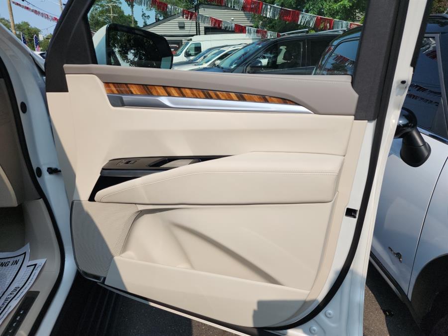2025 Cadillac Escalade 4WD 4dr Sport Platinum, available for sale in Islip, New York | L.I. Auto Gallery. Islip, New York 2025 Cadillac Escalade 4WD 4dr Sport Platinum, available for sale in Islip, New York | L.I. Auto Gallery. Islip, New York