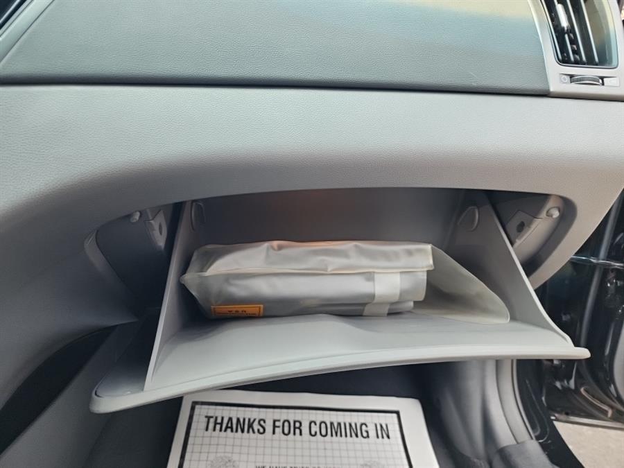 2014 Hyundai Sonata 4dr Sdn 2.4L Auto GLS PZEV, available for sale in Islip, New York | L.I. Auto Gallery. Islip, New York 2014 Hyundai Sonata 4dr Sdn 2.4L Auto GLS PZEV, available for sale in Islip, New York | L.I. Auto Gallery. Islip, New York