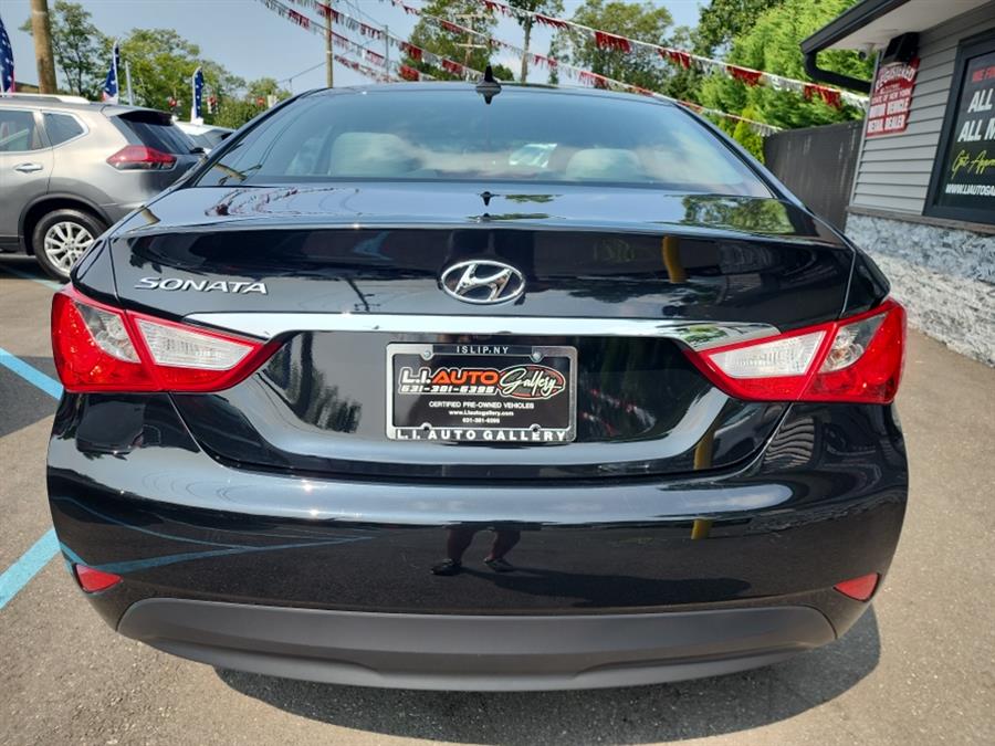 2014 Hyundai Sonata 4dr Sdn 2.4L Auto GLS PZEV, available for sale in Islip, New York | L.I. Auto Gallery. Islip, New York 2014 Hyundai Sonata 4dr Sdn 2.4L Auto GLS PZEV, available for sale in Islip, New York | L.I. Auto Gallery. Islip, New York