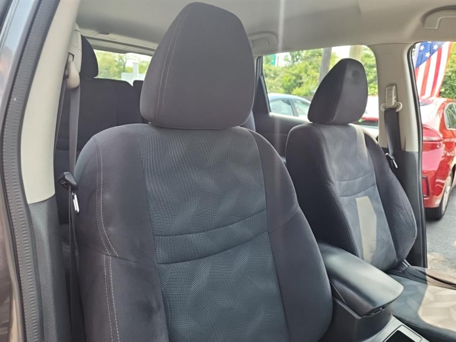 2014 Nissan Rogue AWD 4dr SV, available for sale in Islip, New York | L.I. Auto Gallery. Islip, New York 2014 Nissan Rogue AWD 4dr SV, available for sale in Islip, New York | L.I. Auto Gallery. Islip, New York