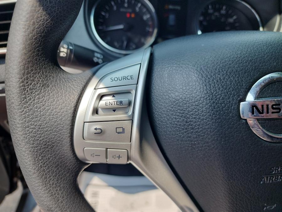 2014 Nissan Rogue AWD 4dr SV, available for sale in Islip, New York | L.I. Auto Gallery. Islip, New York 2014 Nissan Rogue AWD 4dr SV, available for sale in Islip, New York | L.I. Auto Gallery. Islip, New York