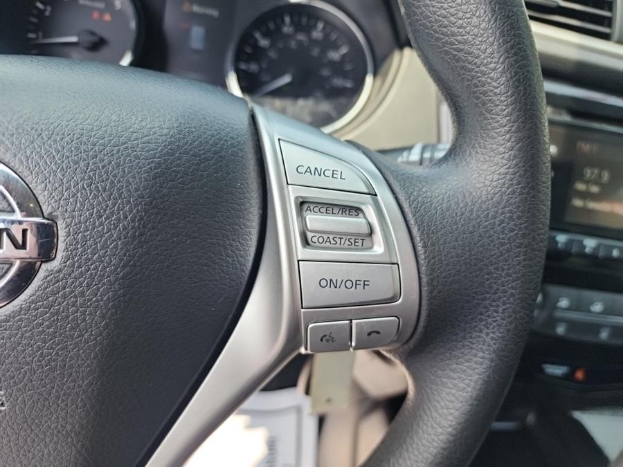 2014 Nissan Rogue AWD 4dr SV, available for sale in Islip, New York | L.I. Auto Gallery. Islip, New York 2014 Nissan Rogue AWD 4dr SV, available for sale in Islip, New York | L.I. Auto Gallery. Islip, New York