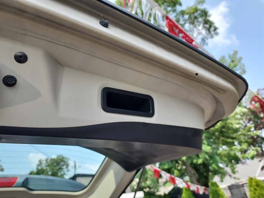 2014 Nissan Rogue AWD 4dr SV, available for sale in Islip, New York | L.I. Auto Gallery. Islip, New York 2014 Nissan Rogue AWD 4dr SV, available for sale in Islip, New York | L.I. Auto Gallery. Islip, New York