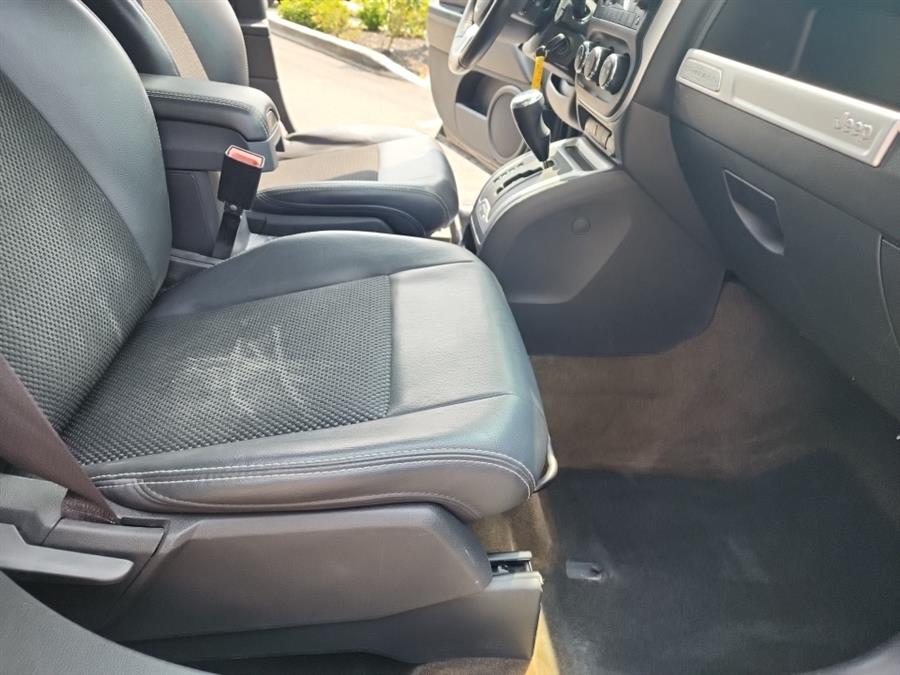 2015 Jeep Compass 4WD 4dr High Altitude Edition, available for sale in Islip, New York | L.I. Auto Gallery. Islip, New York 2015 Jeep Compass 4WD 4dr High Altitude Edition, available for sale in Islip, New York | L.I. Auto Gallery. Islip, New York