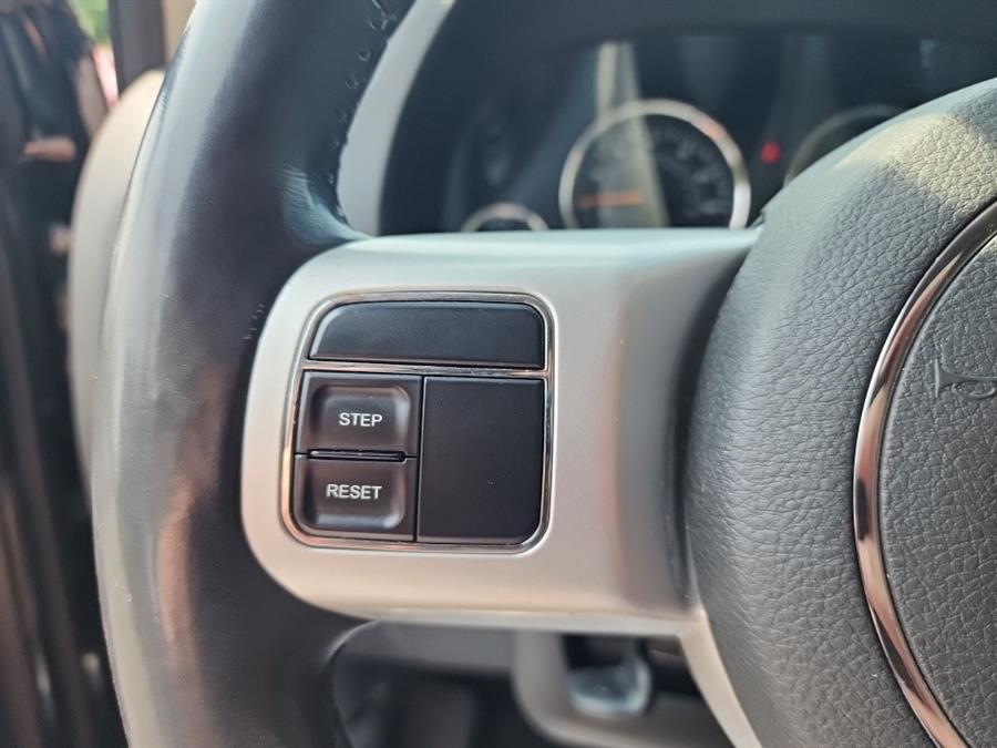 2015 Jeep Compass 4WD 4dr High Altitude Edition, available for sale in Islip, New York | L.I. Auto Gallery. Islip, New York 2015 Jeep Compass 4WD 4dr High Altitude Edition, available for sale in Islip, New York | L.I. Auto Gallery. Islip, New York