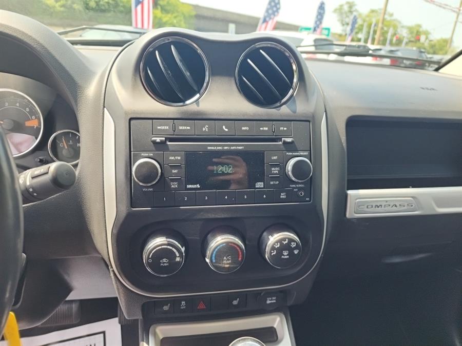 2015 Jeep Compass 4WD 4dr High Altitude Edition, available for sale in Islip, New York | L.I. Auto Gallery. Islip, New York 2015 Jeep Compass 4WD 4dr High Altitude Edition, available for sale in Islip, New York | L.I. Auto Gallery. Islip, New York