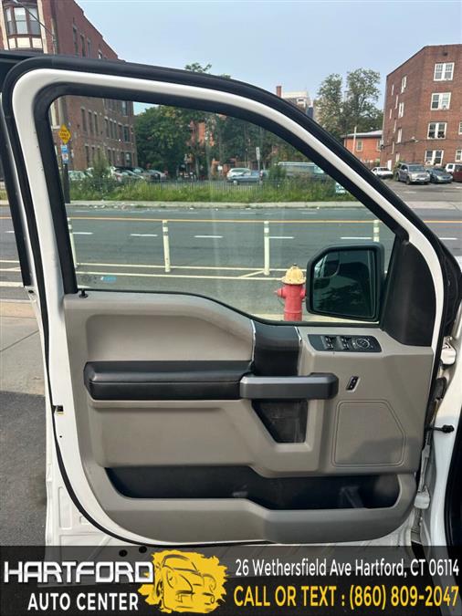 2017 Ford F-150 XLT 4x4 4dr SuperCrew 5.5 ft. SB, available for sale in Hartford, Connecticut | Hartford Auto Center LLC. Hartford, Connecticut 2017 Ford F-150 XLT 4x4 4dr SuperCrew 5.5 ft. SB, available for sale in Hartford, Connecticut | Hartford Auto Center LLC. Hartford, Connecticut