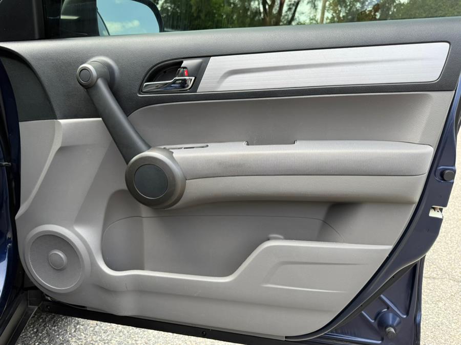 2011 Honda CR-V 4WD 5dr SE, available for sale in New Milford, Connecticut | Faustos Auto Body and Repairs LLC. New Milford, Connecticut 2011 Honda CR-V 4WD 5dr SE, available for sale in New Milford, Connecticut | Faustos Auto Body and Repairs LLC. New Milford, Connecticut