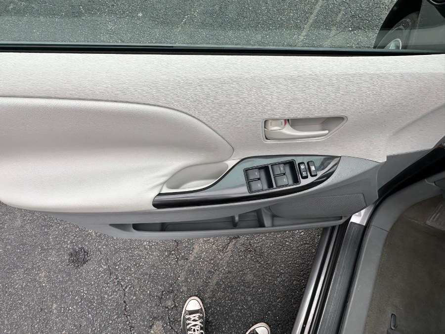 2011 Toyota Sienna 5dr 8-Pass Van V6 LE FWD, available for sale in Westfield, Massachusetts | Auto Wings Cop. Westfield, Massachusetts 2011 Toyota Sienna 5dr 8-Pass Van V6 LE FWD, available for sale in Westfield, Massachusetts | Auto Wings Cop. Westfield, Massachusetts