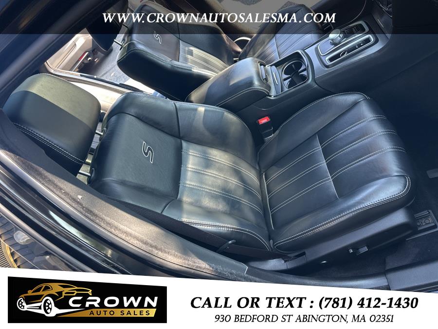 2016 Chrysler 300 4dr Sdn 300S AWD, available for sale in Abington, Massachusetts | Crown Auto Sales. Abington, Massachusetts 2016 Chrysler 300 4dr Sdn 300S AWD, available for sale in Abington, Massachusetts | Crown Auto Sales. Abington, Massachusetts