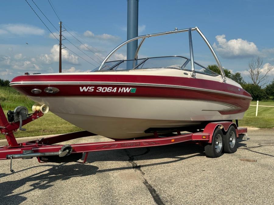 Used 2005 Glastron GX235 in Darien, Wisconsin | Geneva Motor Cars. Darien, Wisconsin