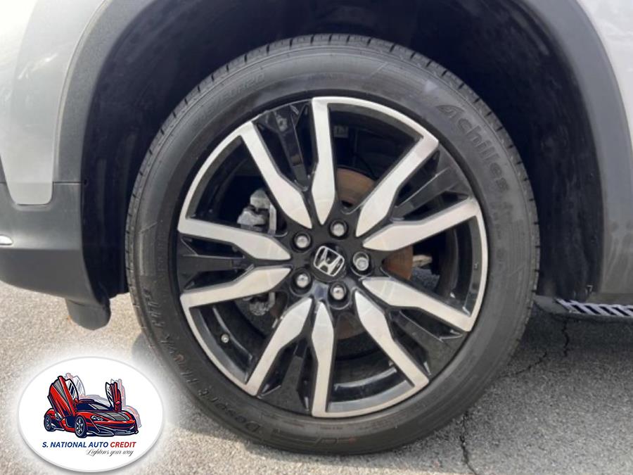 2022 Honda Pilot Touring 7-Passenger AWD, available for sale in Meriden, Connecticut | Sandra Auto Broker LLC. Meriden, Connecticut 2022 Honda Pilot Touring 7-Passenger AWD, available for sale in Meriden, Connecticut | Sandra Auto Broker LLC. Meriden, Connecticut